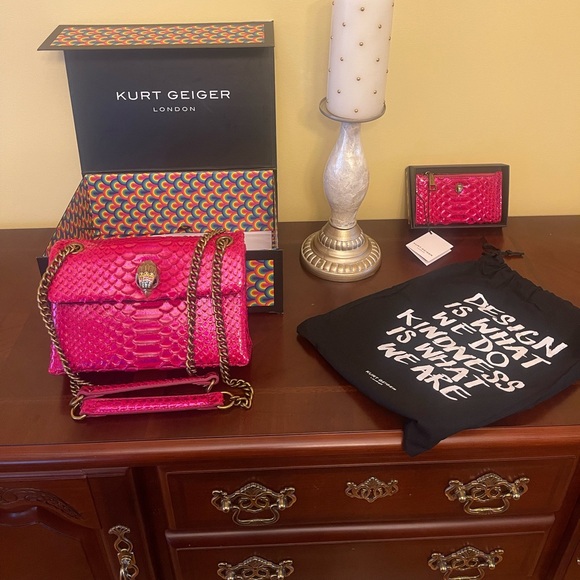 Kurt Geiger Handbags - New Kurt Geiger Hot Pink Quilted Chain Shoulder Bag with matching Wallet.